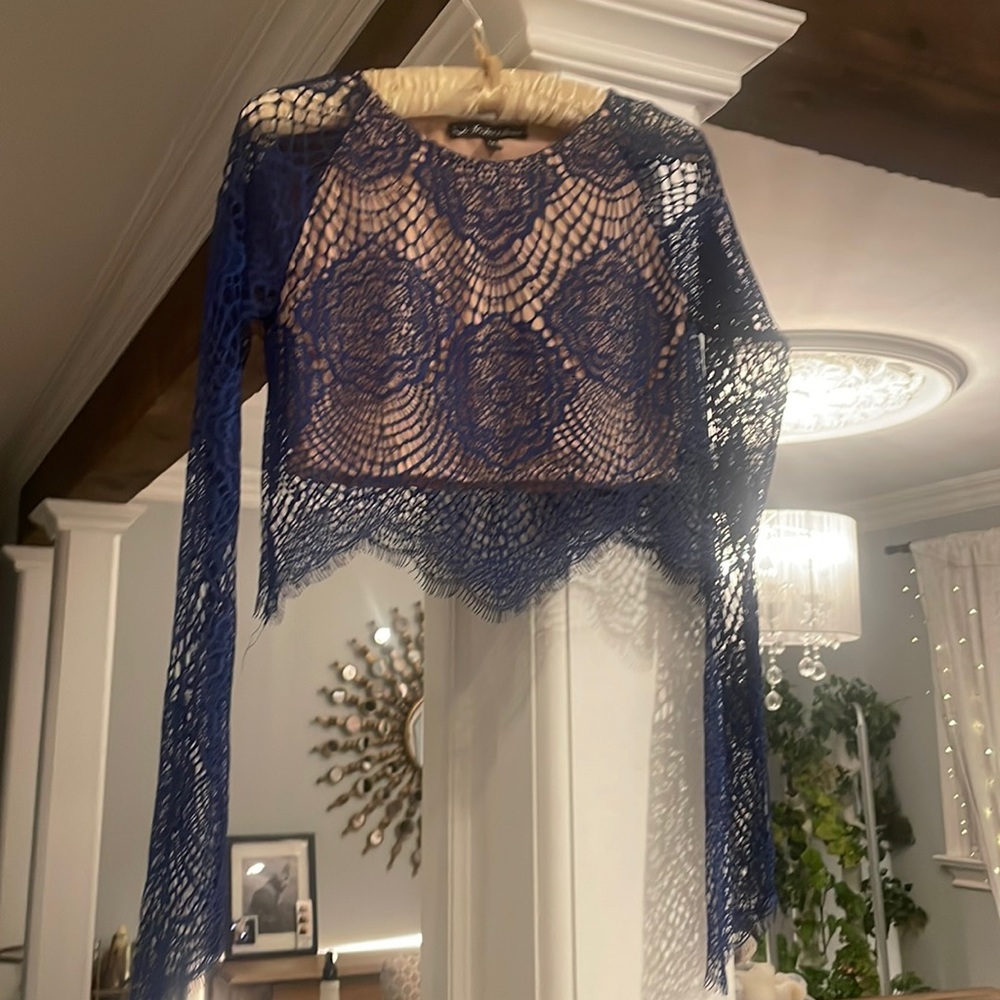 For love and lemons blue lace top medium